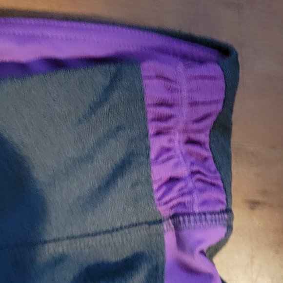 Champion Lavender and Grey Ruched Capri  Leggings Size Medium - Picture 10 of 12
